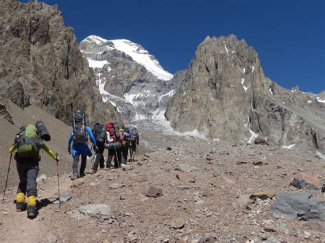 Aconcagua summit expedition via the 360º route. 20-day trip. AEGM guide