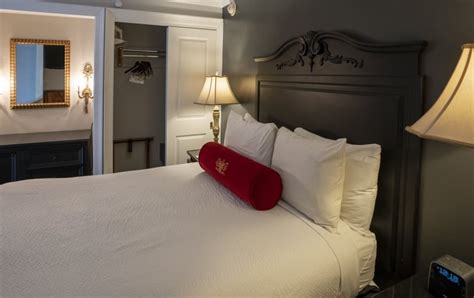 Rooms & Suites | Bourbon Orleans Hotel