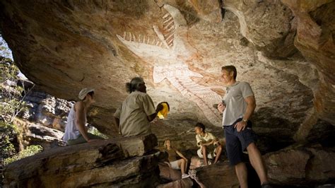 The Ancient Art of Kakadu ~ Travellocus