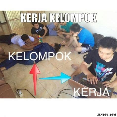 11 Meme 'Kerja Kelompok' Ini Lucu Banget, Bikin Kangen Masa Sekolah ...