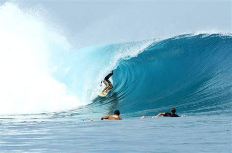 Surfing in Mentawai Islands, Padang, Indonesia | Gokayu, Your Travel Guide