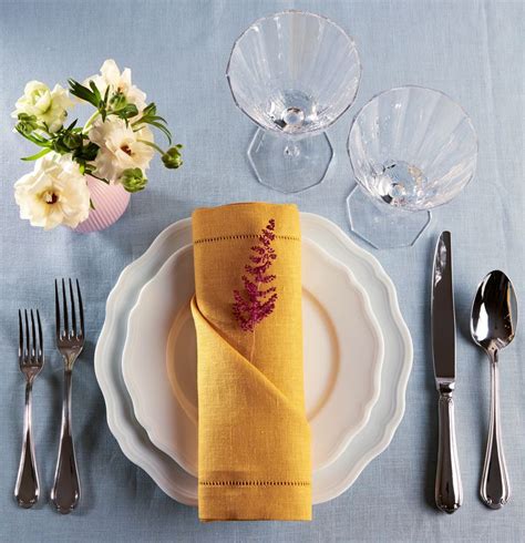 12 Sophisticated Ways to Fold a Napkin for Any Occasion | Fancy napkin ...