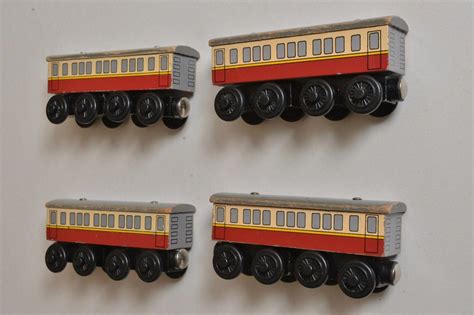 Thomas & Friends Wooden Train Four Express Coaches (x 4) 1997 and 1998 ...