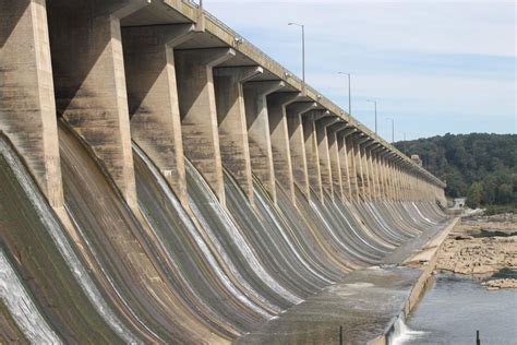 Thousands tour Conowingo Dam during open house | Local News ...