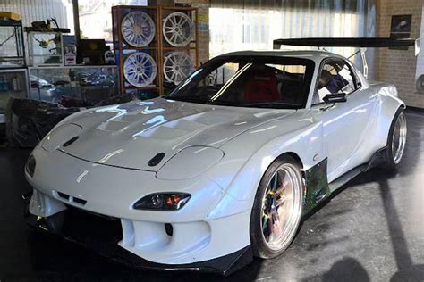 Modified Mazda RX-7 Type R