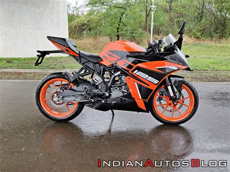 KTM RC 125 REVIEW- KTM RC 125 ABS TEST DRIVE