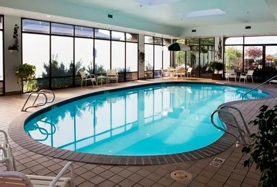 Find the best Colorado Springs Cheap Hotels which has indoor swimming pool and pet friendly ...