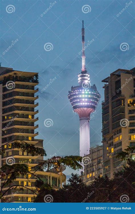 Night View of KL Tower (Menara Kuala Lumpur) in Kuala Lumpur, Malaysi Editorial Photography ...