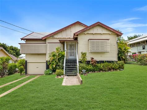 42 Hamilton Street, Booval, Qld 4304 - Property Details