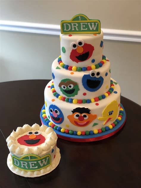 Sesame Street 1st Birthday Cake | Sesame street birthday cakes, Elmo ...