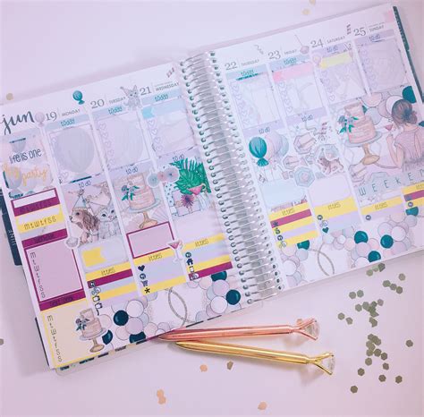 Follow us on Instagram for more layouts for erin condren Vertical lifeplanner! Planner Layout ...