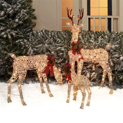 Lighted Christmas Deer Lawn Ornaments • Christmas Lights Ideas