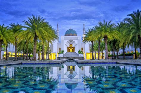 Al-Bukhari Mosque on Blue Hour | Masjid, Beautiful mosques, Kedah