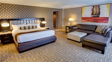 Book a Junior Suite Hotel Room | Golden Nugget Atlantic City