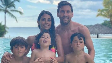 Lionel Messi and his family enjoy their vacation - Football España