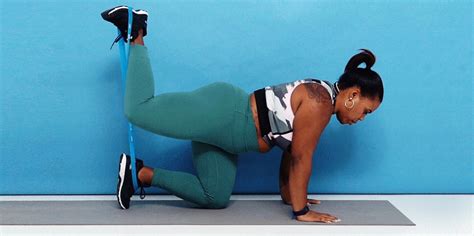 This Glute Activation Circuit Will Wake Up Your Butt Before Your Leg ...