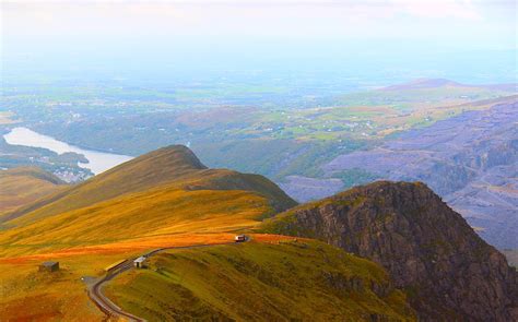 Climbing Mount Snowdon: The Llanberis Path – Gallivant Girl