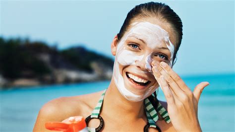 How Much Sunscreen Do You Really Need to Apply Every Day? | Allure