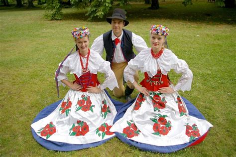 Regional costumes from Bytom, Silesia, Poland... - Polish Folk Costumes / Polskie stroje ludowe ...