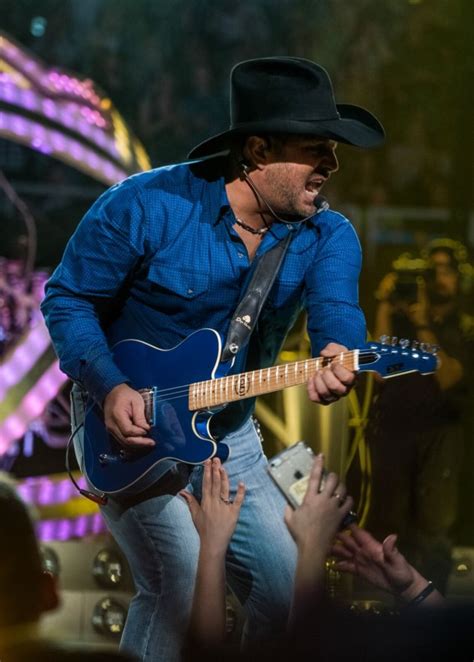 Here is what you need to know before going to the Garth Brooks concerts - MooseJawToday.com