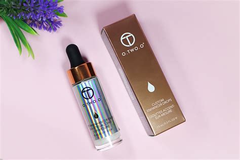 O.Two.O Liquid Highlighter Halo | Review & Swatches