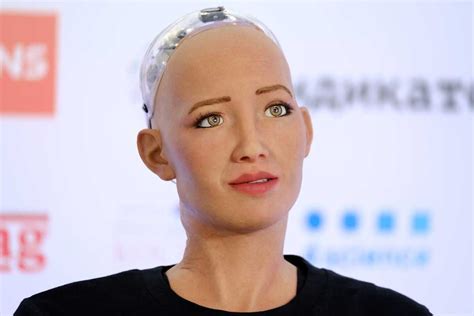 Sophia Robot Interview on the London Tech Week Headliners Stage - New World : Artificial ...