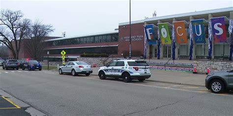 Illinois police arrest five Chicago-area high school students after lockdown | Fox News