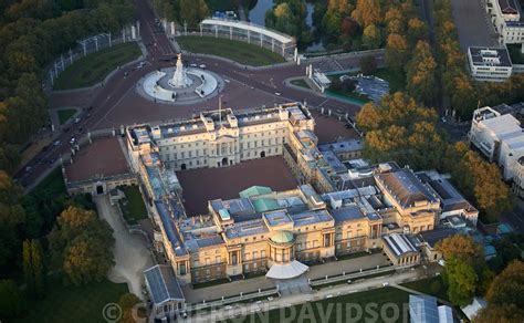 AerialStock | Aerial photograph of Buckingham Palace