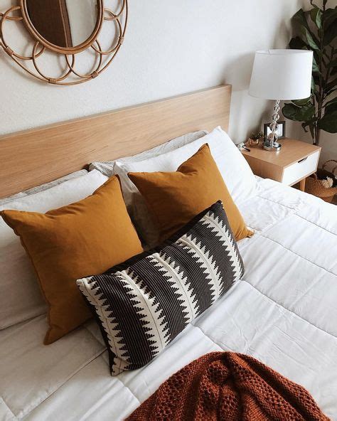 8 Best Bed cushions arrangements images | Bed cushions arrangement, Cushion arrangement, Bed ...