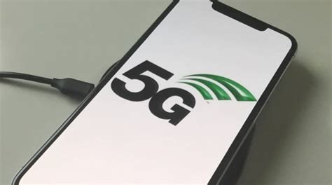 Apple may shift to single-band 5G on 2021 'iPhone 13' lineup | AppleInsider