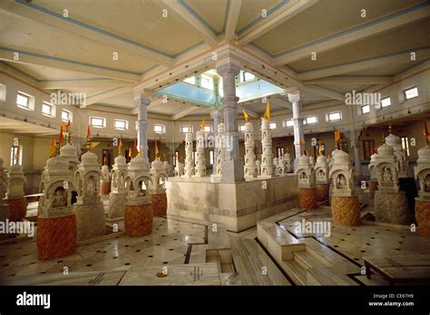 Shikharji jain temple hi-res stock photography and images - Alamy