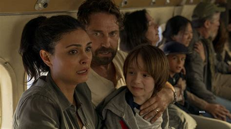 Greenland Movie Review: An emotionally gritty and impactful disaster flick