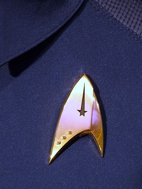 Star Trek Prop, Costume & Auction Authority: Star Trek: Discovery ...