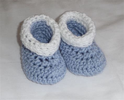 The Perfect Baby Gift: 10 (More) Free Crochet Baby Booties Patterns!