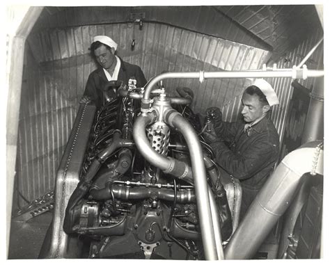 The Anatomy of a Dirigible: Photos of detailed construction of an Airship