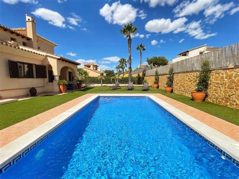 Villas for sale in Spain | A Place in the Sun