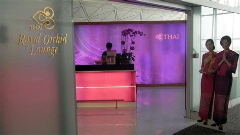 Royal Orchid Lounge at HKG Airport - Thai Airways | Matt@CKG | Flickr