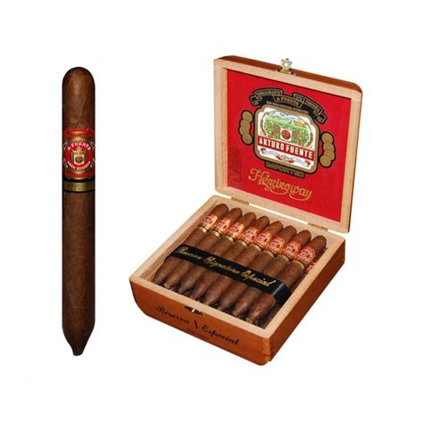 Arturo Fuente Gran Reserva Hemingway Signature Natural - El Cigar Shop