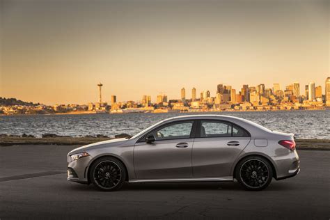 Mercedes-Benz Showcases 2019 A-Class Sedan For U.S. Market - autoevolution