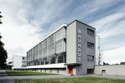 Bauhaus School of Design | MONTECRISTO