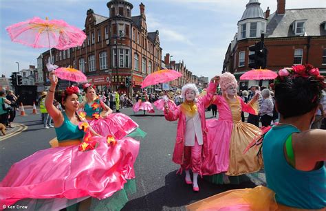 Whitley Bay Carnival procession May 2017 | Whitley Bay Carni… | Flickr