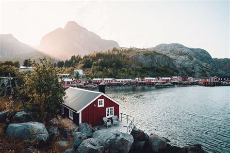 Lofoten, Norway: Overnight In A Traditional Norwegian Fishermen's Cabin - Find Us Lost