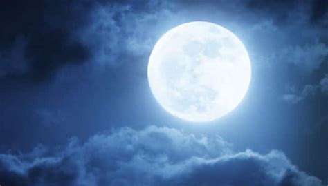 Once in 3 years: Blue moon glimmers in the night sky! | Space News | Zee News