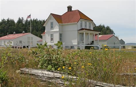 Marrowstone Point Lighthouse, Washington at Lighthousefriends.com