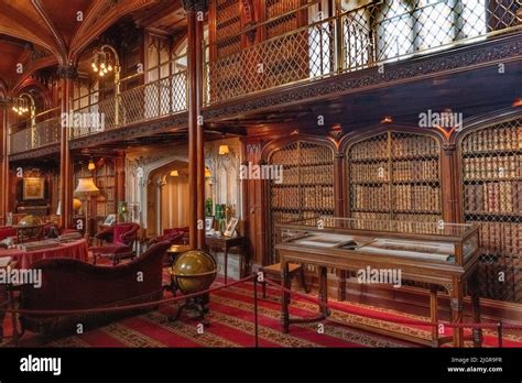 Arundel Castle Library Stock Photo - Alamy