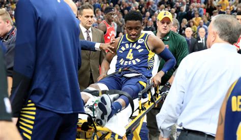 Victor Oladipo knee injury: Pacers star stretchered off vs Raptors - Sports Illustrated