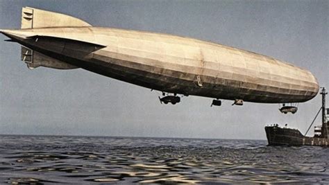 20 Fantastic Blimps, Balloons, And Dirigibles In Movies – Page 8