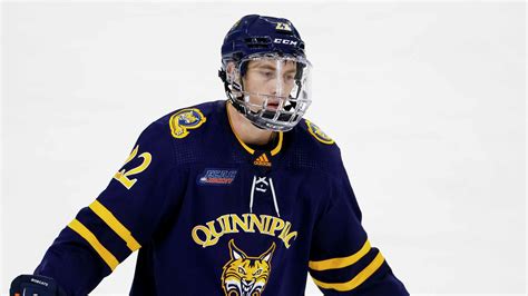 Both Quinnipiac teams in Top 10 hockey polls with Yale, UConn.