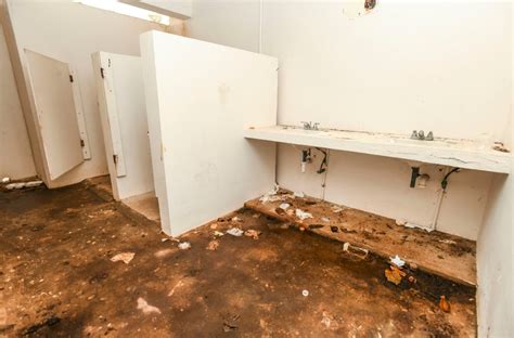 Dirty, broken public restrooms remain an issue at some tourist sites -- "A look at the interior ...
