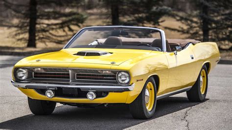 Is getting a tan in this 1970 Plymouth Hemi ‘Cuda convertible worth a ...